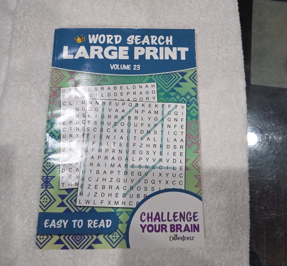 Word Search Large Print Volume 23 - Green & Blue Puzzle Book
